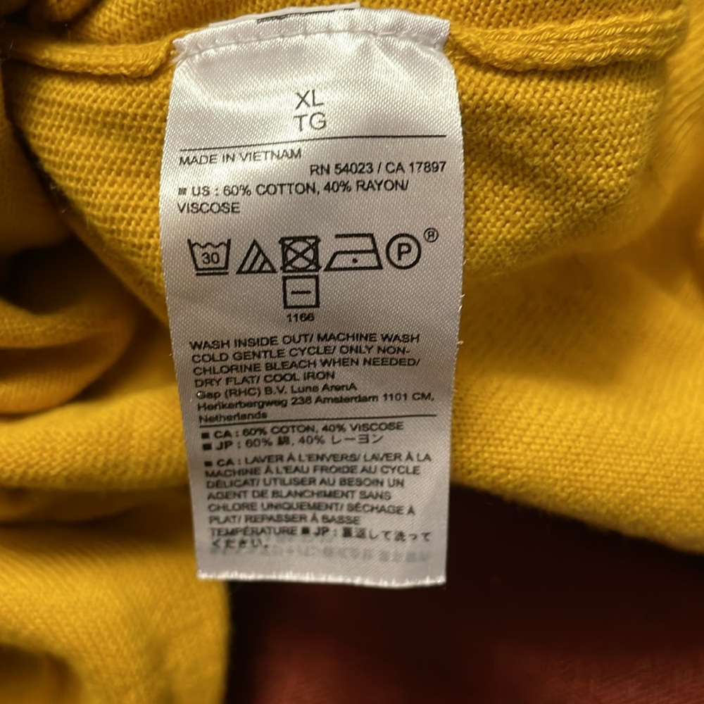 NWT  Golden yellow Banana Republic sweater - Picture 6 of 6